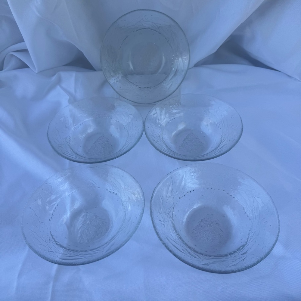 VTG Arcopal Glass Christmas Tree Holly Soup Bowls Set of 5